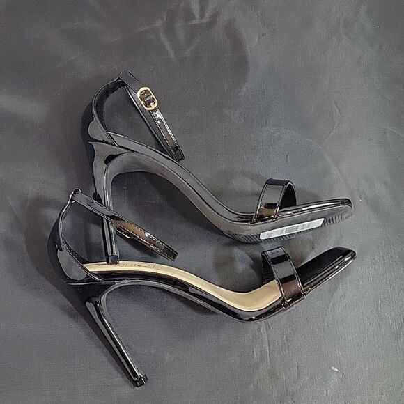 BRAND NEW ROUGE HELUIM SQUARE TOE ADJUSTABLE ANKLE AND ONE BAND STRAP SANDAL - Picture 10 of 16